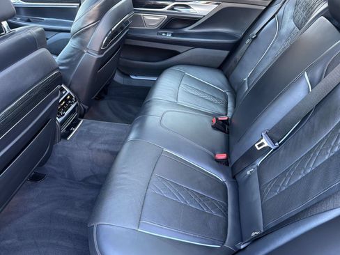 Used 2022 BMW 740i xDrive w/ M Sport Package AWD/4WD image 25