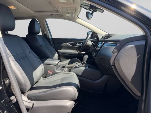 Used 2019 Nissan Rogue Sport SL w/ Premium Package FWD image 15