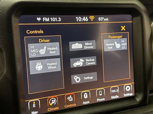 Used 2020 Jeep Wrangler Unlimited Sahara w/ Uconnect 4C Nav & Sound Group image 11