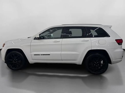 Used 2020 Jeep Grand Cherokee Altitude image 5
