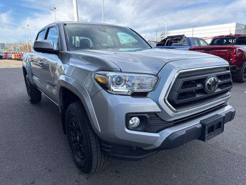Used 2022 Toyota Tacoma 4x4 Double Cab image 4