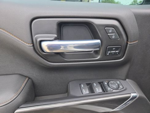 Used 2021 GMC Sierra 1500 AT4 w/ AT4 Value Package AWD/4WD image 12