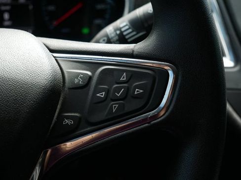 Used 2017 Chevrolet Malibu Hybrid FWD image 18