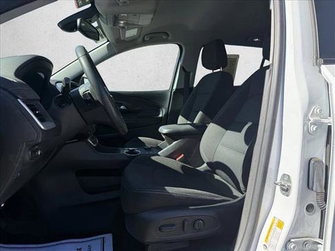 Used 2022 GMC Terrain SLE w/ Driver Convenience Package image 10