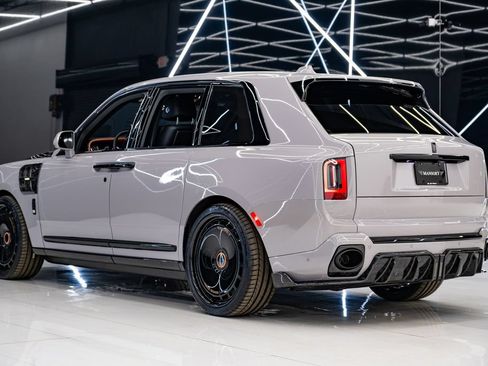 Used 2026 Rolls-Royce Cullinan AWD/4WD image 12