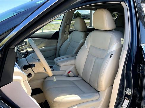 Used 2018 Nissan Murano Platinum image 8