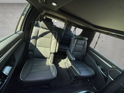 Used 2026 Cadillac Escalade ESV Luxury w/ Touring Package AWD/4WD image 22