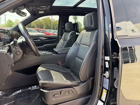 Used 2023 Cadillac Escalade Sport AWD/4WD image 10