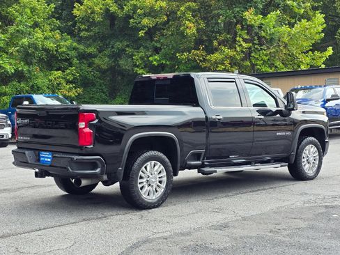 Used 2020 Chevrolet Silverado 2500 High Country w/ Z71 Off-Road Package AWD/4WD image 8