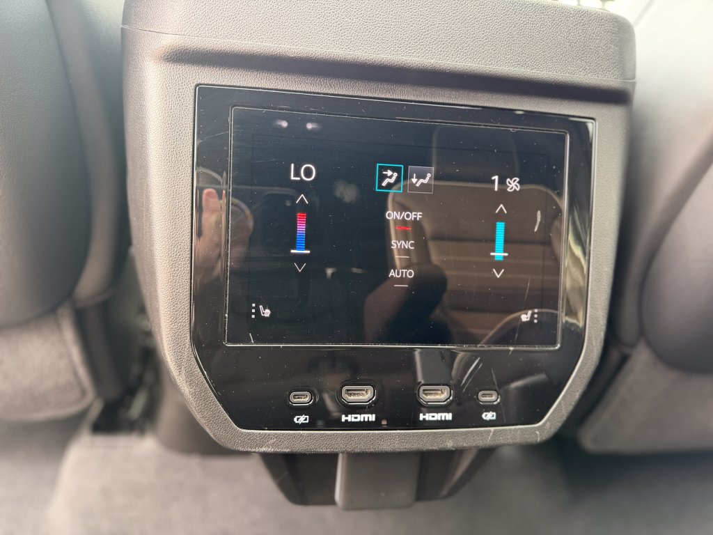 Used 2026 GMC Yukon XL Denali Ultimate w/ LPO, Floor Liner Package AWD/4WD image 24