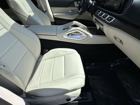 New 2026 Mercedes-Benz GLS 450 4MATIC image 15