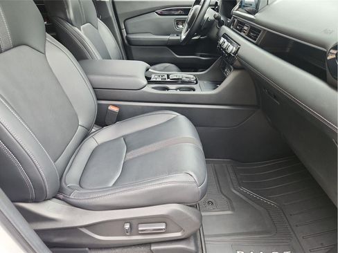 Used 2023 Honda Pilot Touring image 28