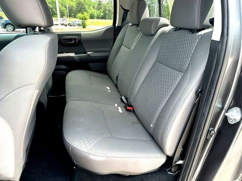 Used 2023 Toyota Tacoma SR5 RWD image 18