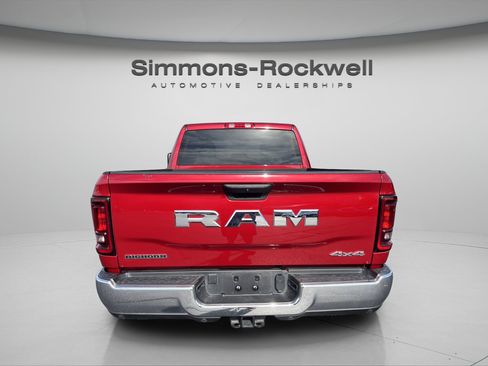 Used 2026 RAM 2500 Big Horn AWD/4WD image 4