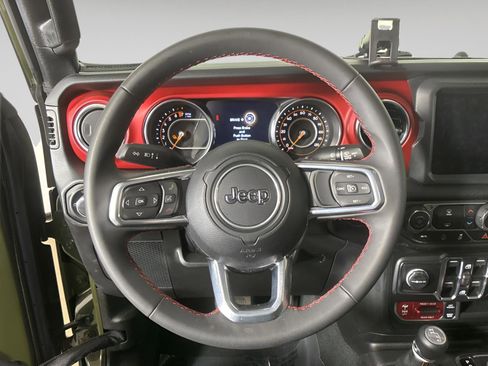 Used 2023 Jeep Gladiator Rubicon w/ Trailer Tow Package image 18