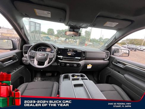 New 2025 GMC Sierra 1500 Elevation image 27