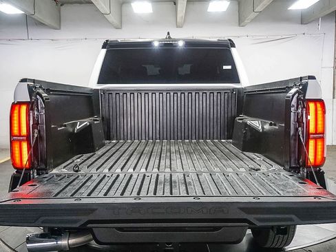 Certified 2024 Toyota Tacoma SR5 AWD/4WD image 27