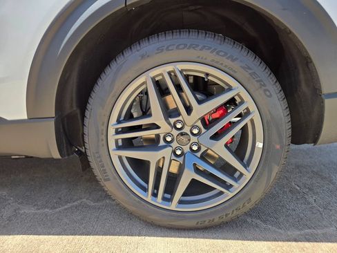 New 2026 Ford Explorer ST-Line w/ ST-Line Street Pack RWD image 35