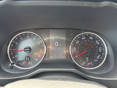 Used 2020 Toyota RAV4 LE AWD/4WD image 13