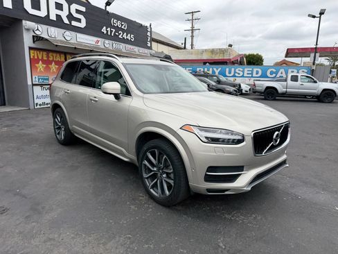 Used 2018 Volvo XC90 T6 Momentum w/ Convenience Package AWD/4WD image 2