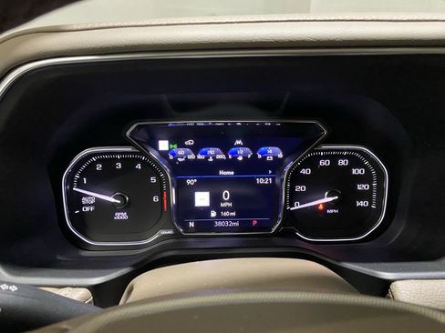 Used 2021 GMC Yukon Denali w/ Denali Ultimate Package RWD image 13