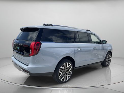 New 2026 Ford Expedition Max Platinum w/ Platinum Ultimate Package AWD/4WD image 4