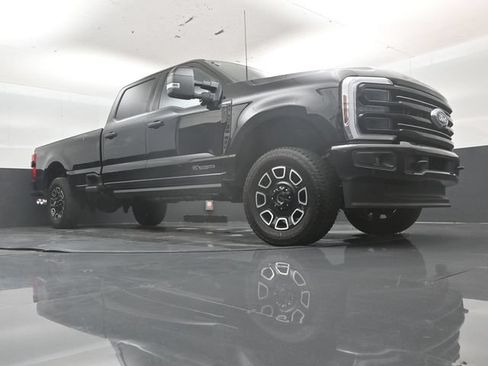 Used 2026 Ford F250 Platinum AWD/4WD image 45