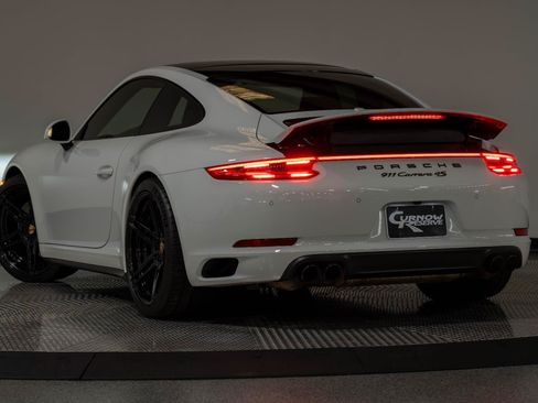 Used 2018 Porsche 911 Carrera 4S AWD/4WD image 29