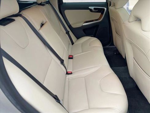 Used 2017 Volvo XC60 T5 Inscription w/ Advanced Package image 24