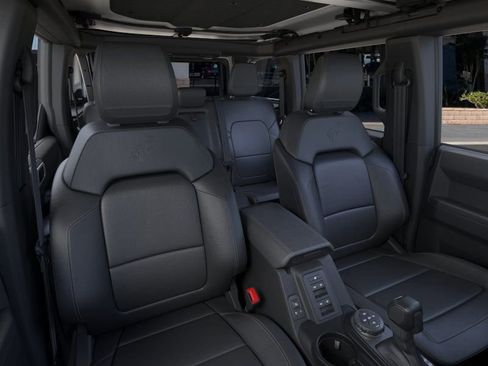 New 2025 Ford Bronco Badlands image 10