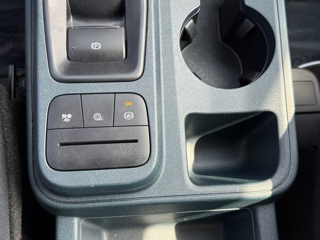 Used 2024 Ford Maverick XL FWD image 18