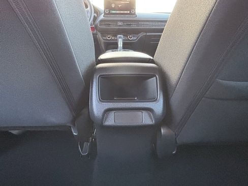 Used 2023 Honda HR-V LX image 16