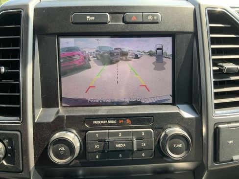 Used 2019 Ford F150 XLT w/ Equipment Group 302A Luxury AWD/4WD image 38
