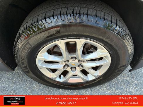 Used 2019 Chevrolet Traverse LT image 19