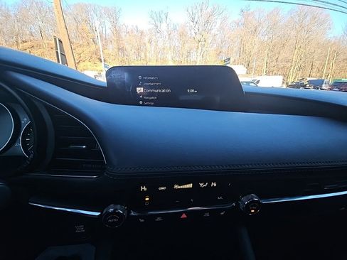 Used 2020 MAZDA MAZDA3 AWD Hatchback w/ Preferred Pkg image 9