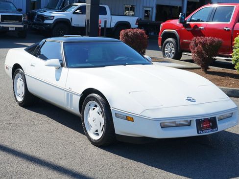Used 1988 Chevrolet Corvette Base image 7