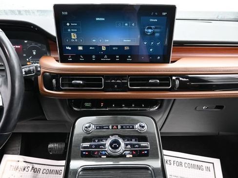 Used 2021 Lincoln Nautilus Reserve AWD/4WD image 22