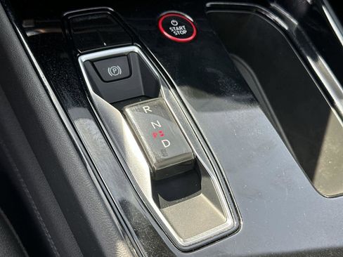 Used 2022 Audi e-tron GT Premium Plus image 18