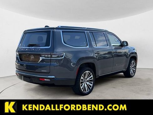 Used 2022 Jeep Grand Wagoneer Series III w/ Flexible Seating Group AWD/4WD image 5