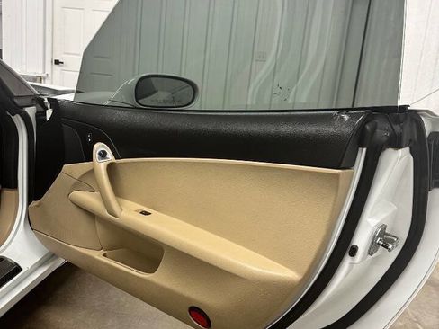 Used 2008 Chevrolet Corvette Indy 500 Pace Car Replica 2dr w/ Preferred Equipment Group image 27