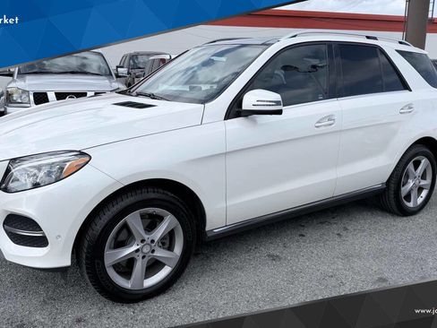Used 2017 Mercedes-Benz GLE 350 GLE 350 4dr SUV image 1