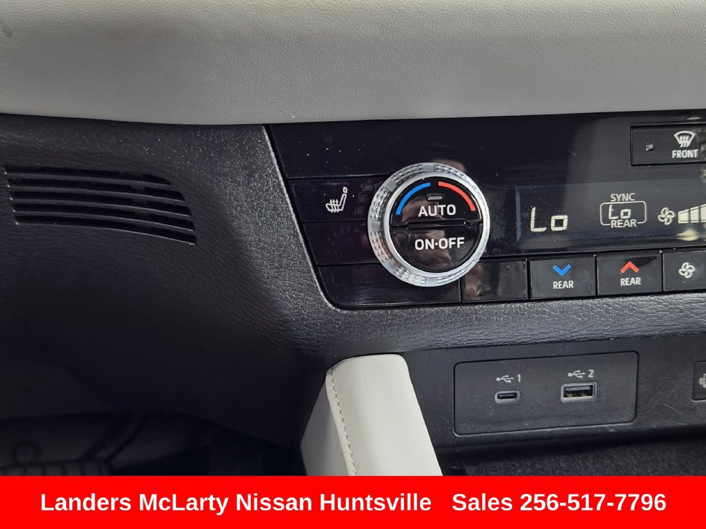 Used 2024 Mitsubishi Outlander SEL FWD image 20