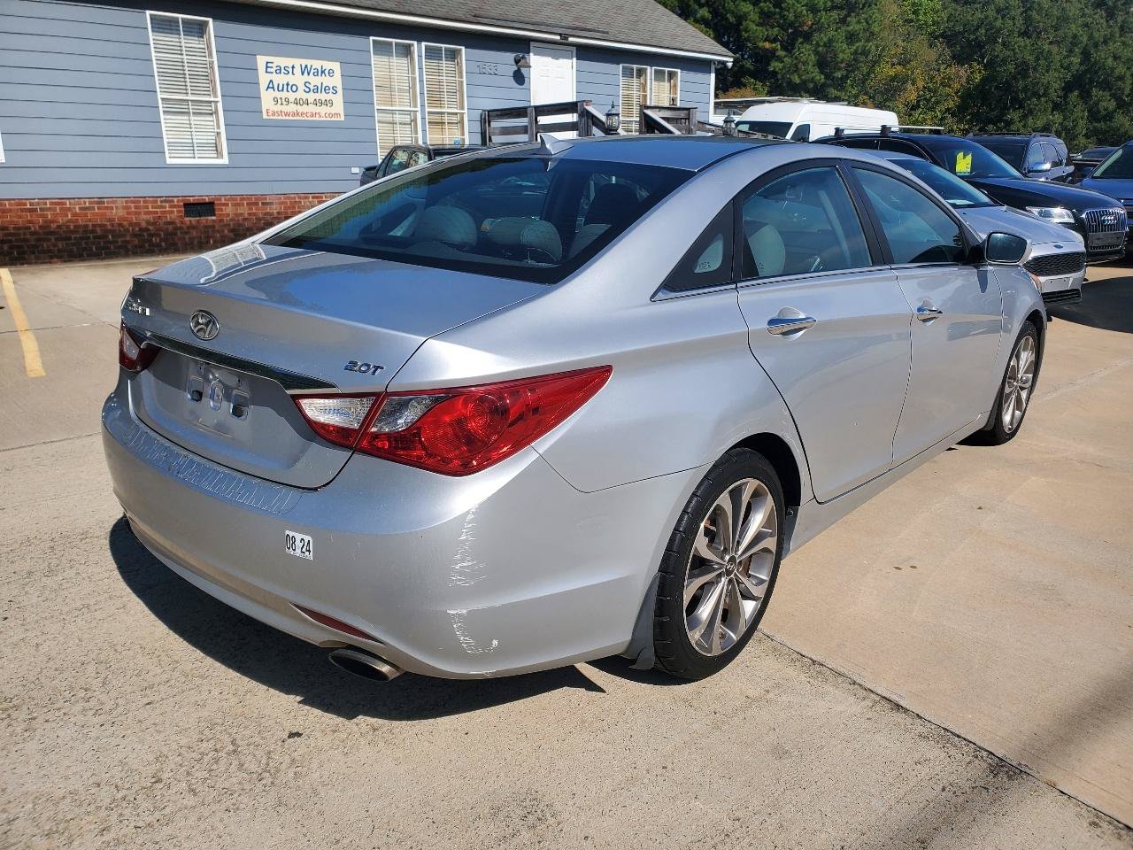 Used 2013 Hyundai Sonata SE w/ Navigation & Sunroof Pkg FWD image 9
