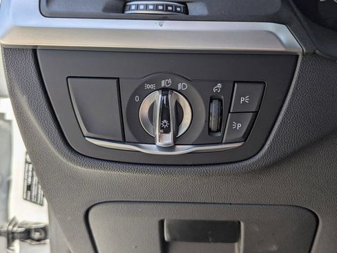 Used 2025 BMW X4 xDrive30i AWD/4WD image 28