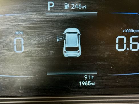 Used 2026 Hyundai Venue SEL FWD image 16