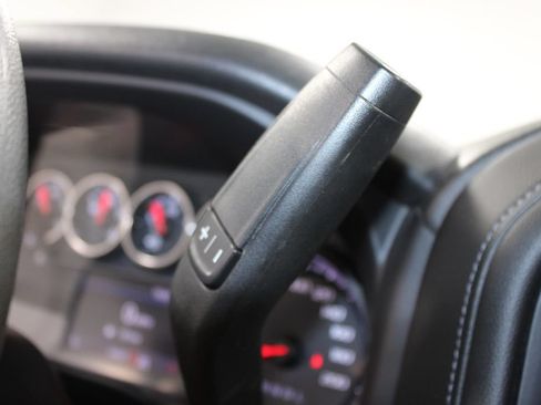 Used 2020 Chevrolet Silverado 1500 LT AWD/4WD image 39