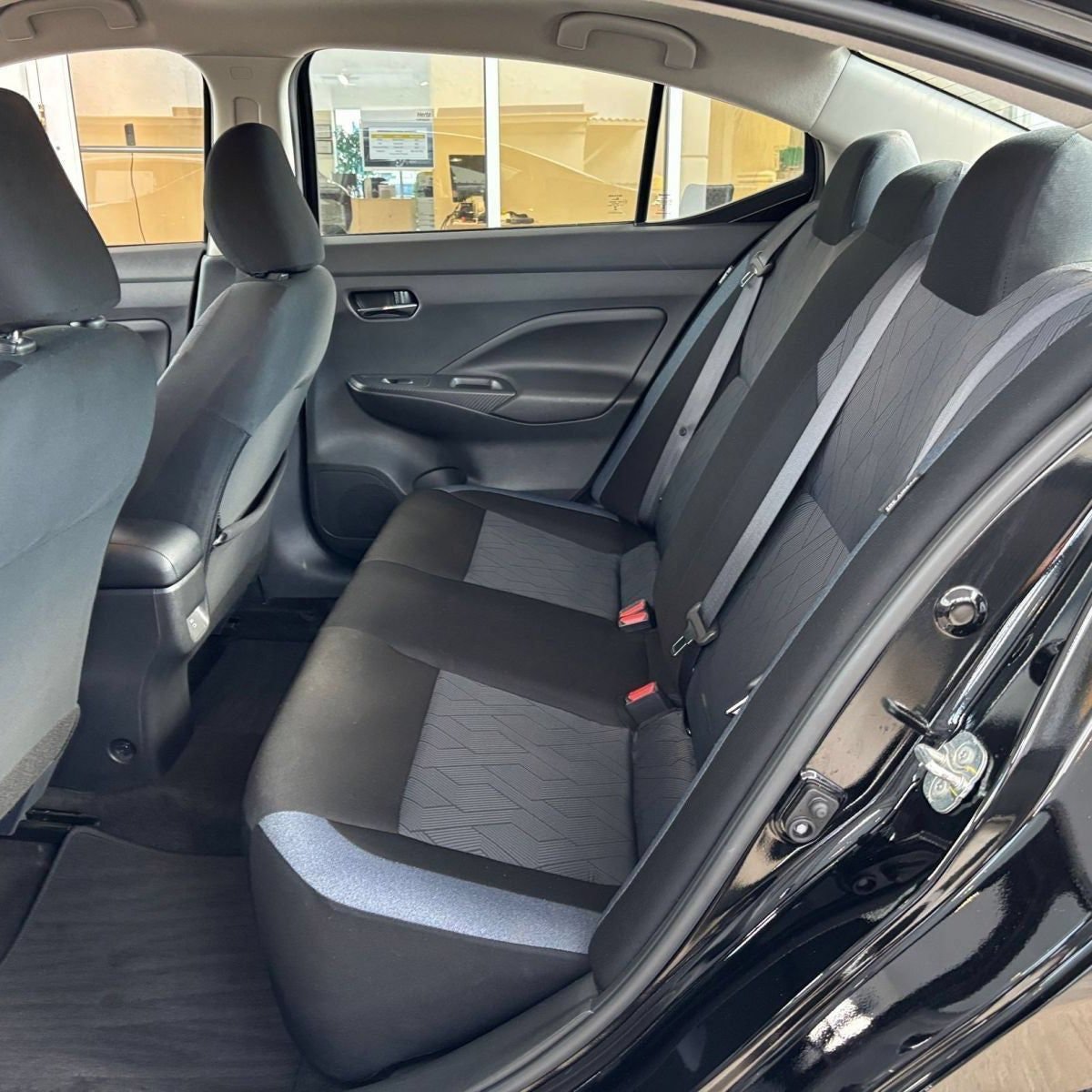 Used 2025 Nissan Versa SV FWD image 26