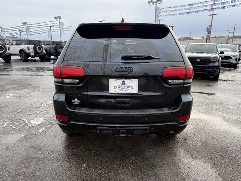 Used 2022 Jeep Grand Cherokee Laredo X image 8
