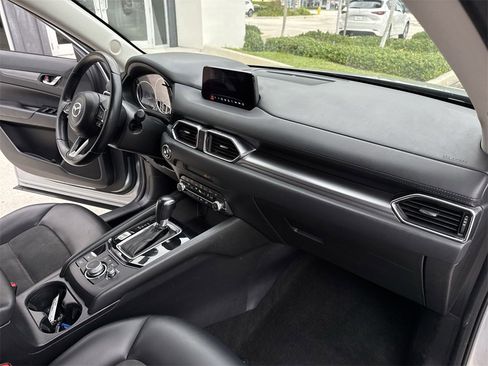 Used 2020 MAZDA CX-5 Touring image 33