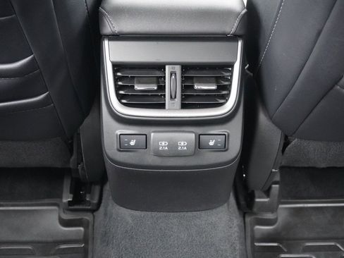 Used 2022 Subaru Legacy Limited image 25